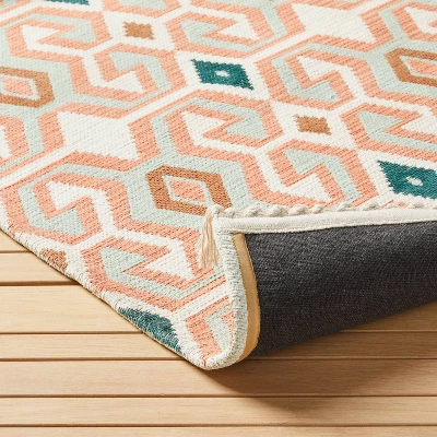 Tapestry Ogee Medallion Rug Blush - Opalhouse™ Designed With Jungalow™ 5 Tapestry Ogee Medallion Rug Blush - Opalhouse™ Designed With Jungalow™ - Image 3