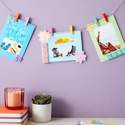 Juvale 50-Pack Cardboard Picture Frames With Clips For Photo Hanging Display, Wall Decor And Party Decor For DIY Projects, 10 Colors, 4x6 In 4 Juvale 50-Pack Cardboard Picture Frames With Clips For Photo Hanging Display, Wall Decor And Party Decor For DIY Projects, 10 Colors, 4x6 In - Image 2