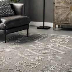 NuLOOM Theresa Textured Southwestern Area Rug -Safavieh Store GUEST 86caf2b1 79f7 42d1 b6df 3409b7ef228d