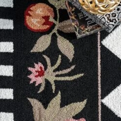 Angla Rooster Kitchen Area Rug Black - NuLOOM -Safavieh Store GUEST 8f6cec7e 5a7f 434b 9fad c953b5356d24