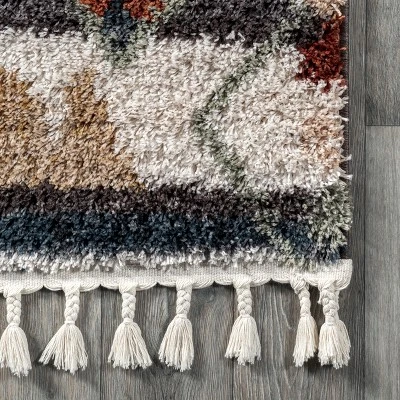 NuLOOM Southwestern Rosemarie Moroccan Tassel Shag Area Rug 6 NuLOOM Southwestern Rosemarie Moroccan Tassel Shag Area Rug - Image 4