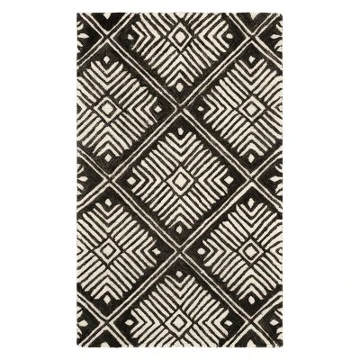 Roberta Geometric Tufted Accent Rug - Safavieh 6 Roberta Geometric Tufted Accent Rug - Safavieh - Image 4