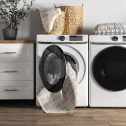 NuLOOM Azzie Modern Zig Zag Machine Washable Area Rug 21 NuLOOM Azzie Modern Zig Zag Machine Washable Area Rug -Safavieh Store GUEST b1fc0c58 1cee 4575 92f1 6dfa6f1cd8b6