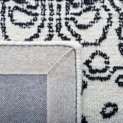 Metro MET993 Hand Tufted Area Rug - Safavieh -Safavieh Store GUEST eb753f2c a99b 4587 9c30 6214143e49f4